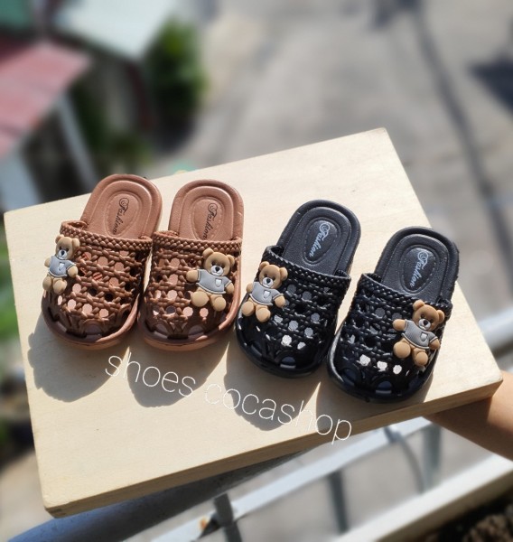 [HCM]Dép sục kèm quai thun siêu nhẹ cho bé gái cute sục lưới thoáng chân tặng kèm sticker thun co giảnsz 24-30 không có dây